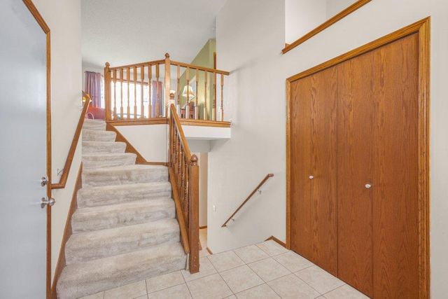 812 Larkspur Court, Shakopee, MN 55379