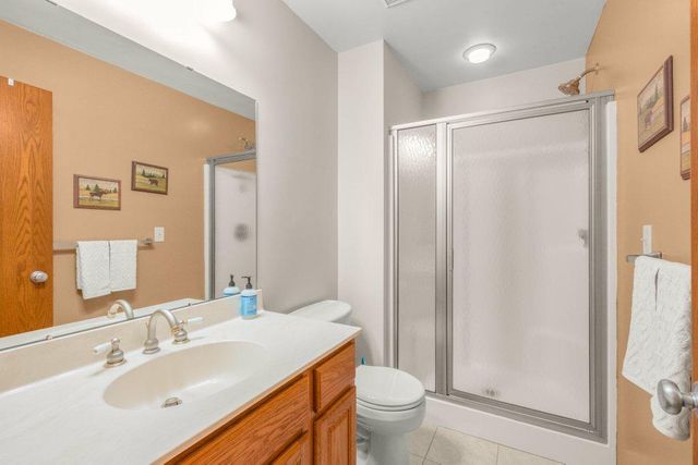 812 Larkspur Court, Shakopee, MN 55379