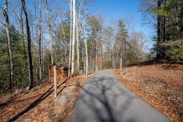 517 Ridge Road, Blue Ridge, GA 30513