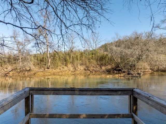 517 Ridge Road, Blue Ridge, GA 30513