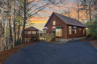 517 Ridge Road, Blue Ridge, GA 30513