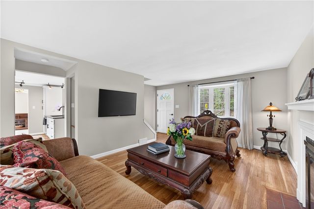 7177 Shannon Rd, Penn Hills, PA 15147
