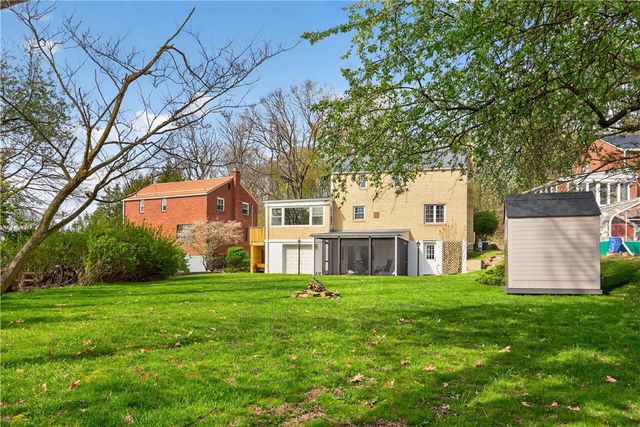 7177 Shannon Rd, Penn Hills, PA 15147