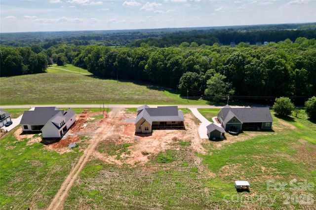 381 New Salem Road 7, Statesville, NC 28625