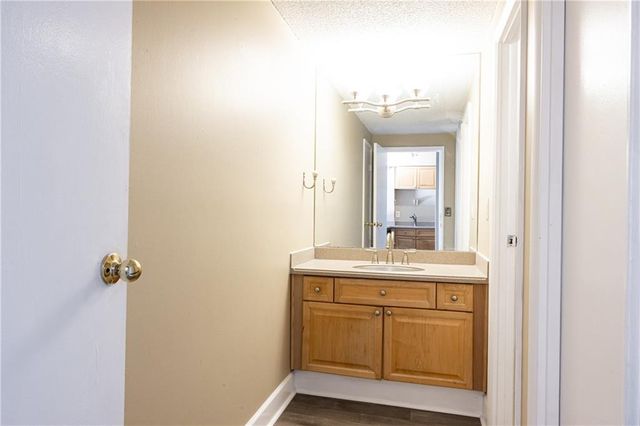 2479 Peachtree NE Road 1010, Atlanta, GA 30305