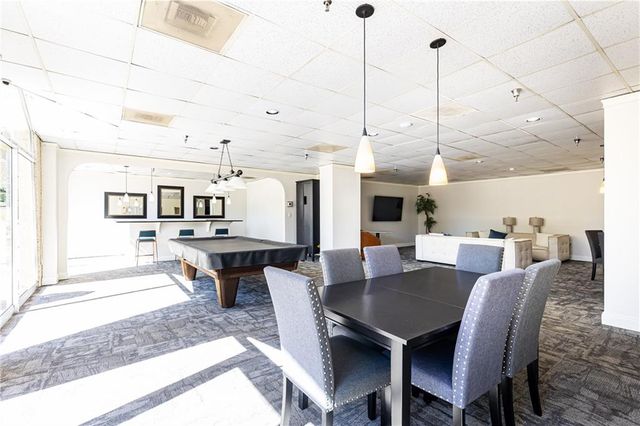 2479 Peachtree NE Road 1010, Atlanta, GA 30305