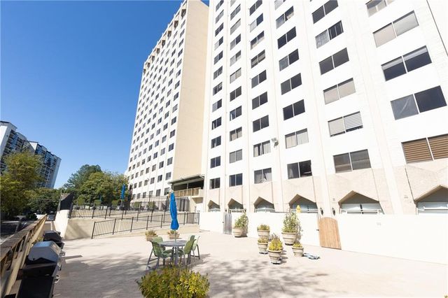 2479 Peachtree NE Road 1010, Atlanta, GA 30305