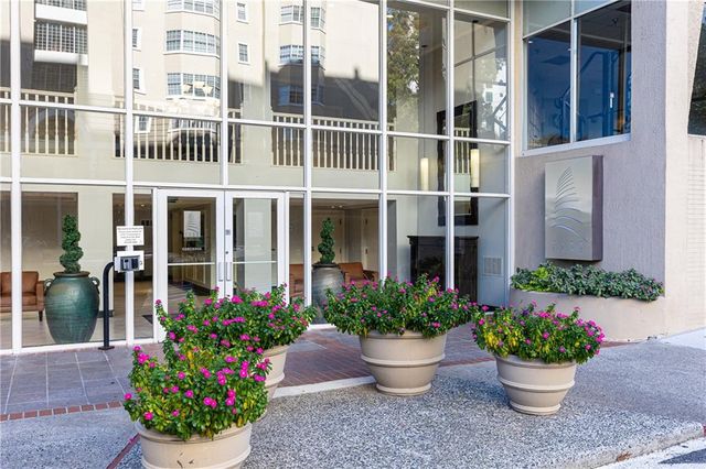 2479 Peachtree NE Road 1010, Atlanta, GA 30305