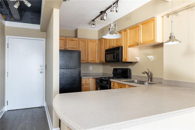 2479 Peachtree NE Road 1010, Atlanta, GA 30305