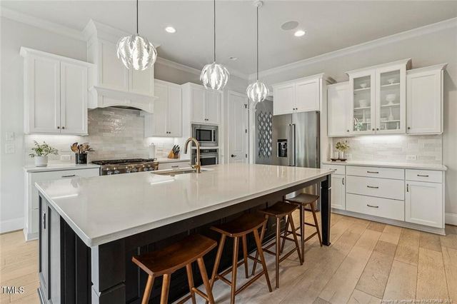 2098 Amalfi Place, Apex, NC 27502