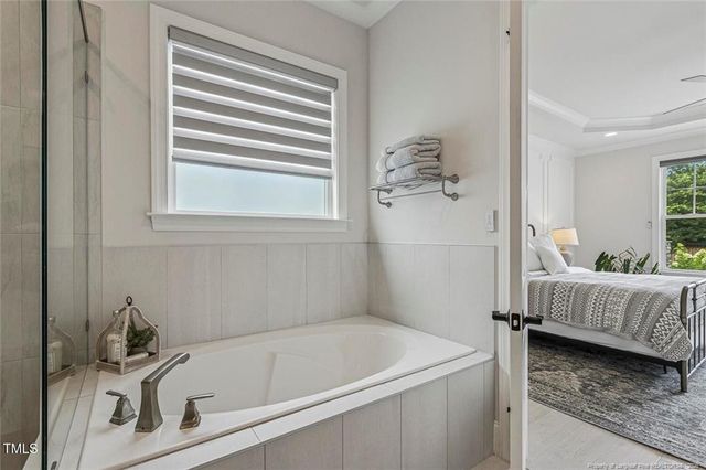 2098 Amalfi Place, Apex, NC 27502