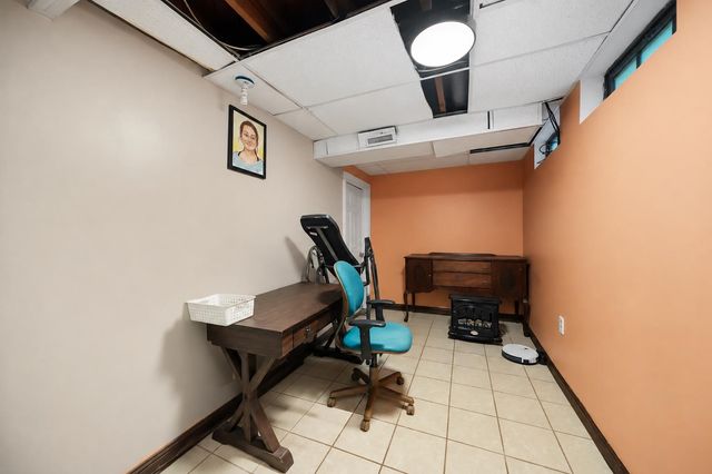 716 Washington St, Salina, KS 67401