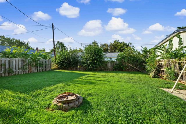 716 Washington St, Salina, KS 67401