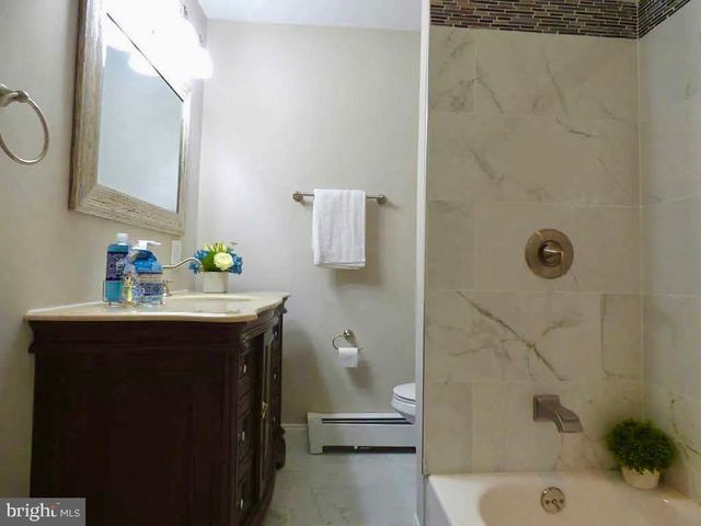 1303 SPRINGSIDE PL, Burlington, NJ 08016