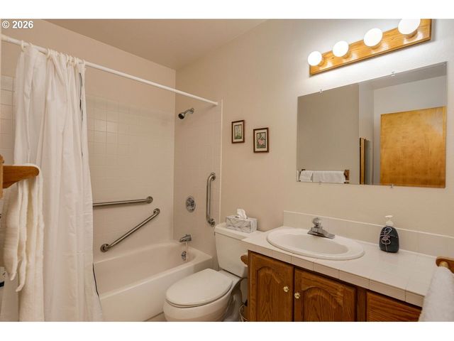 11925 Se 70TH Ave, Milwaukie, OR 97222