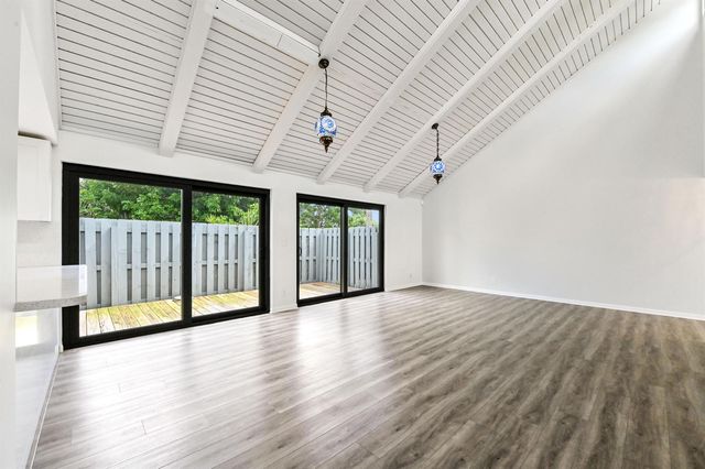 271 NW 15th Street, Boca Raton, FL 33432