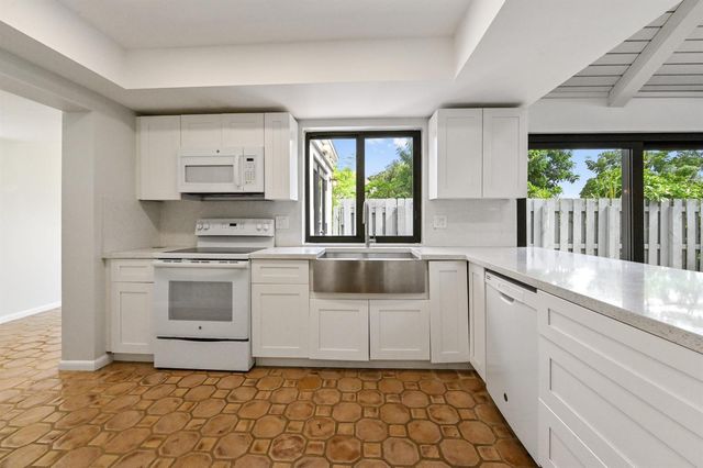 271 NW 15th Street, Boca Raton, FL 33432