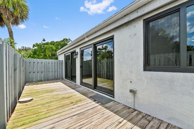 271 NW 15th Street, Boca Raton, FL 33432