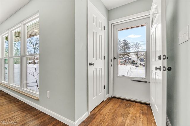 5938 Porter Road, North Olmsted, OH 44070