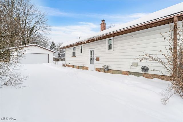 5938 Porter Road, North Olmsted, OH 44070