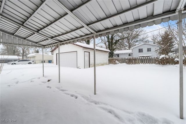 5938 Porter Road, North Olmsted, OH 44070