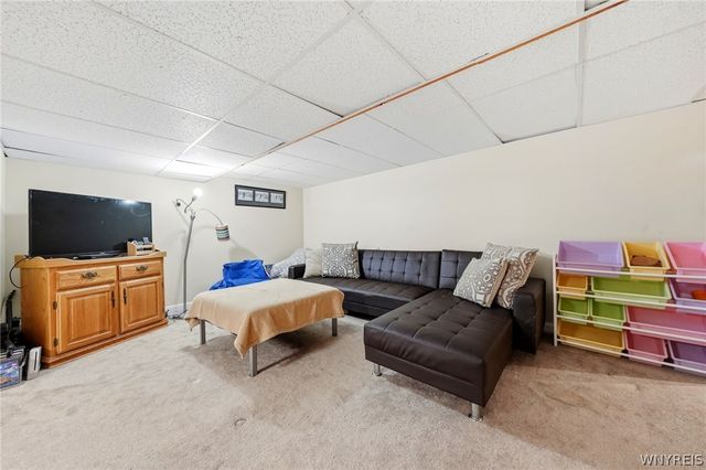 5955 Dover Road, Hamburg, NY 14085