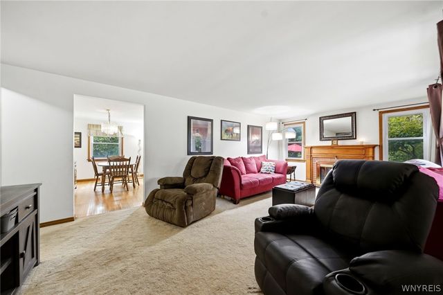 5955 Dover Road, Hamburg, NY 14085