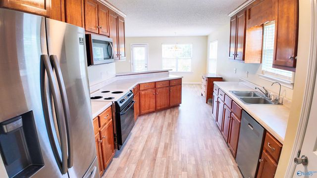 101 Balsam Poplar Way, Harvest, AL 35749