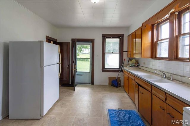 1428 First Avenue, Fairview Heights, IL 62208