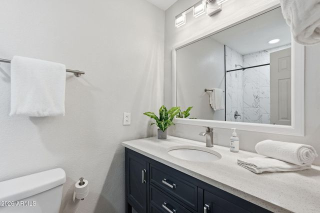 8055 E THOMAS Road H102, Scottsdale, AZ 85251