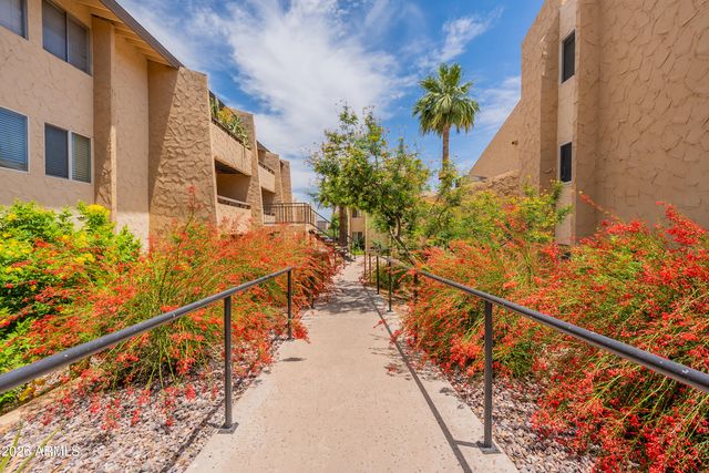 8055 E THOMAS Road H102, Scottsdale, AZ 85251
