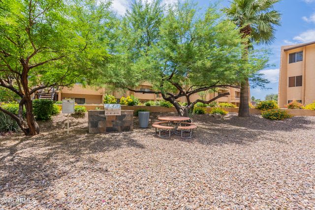 8055 E THOMAS Road H102, Scottsdale, AZ 85251