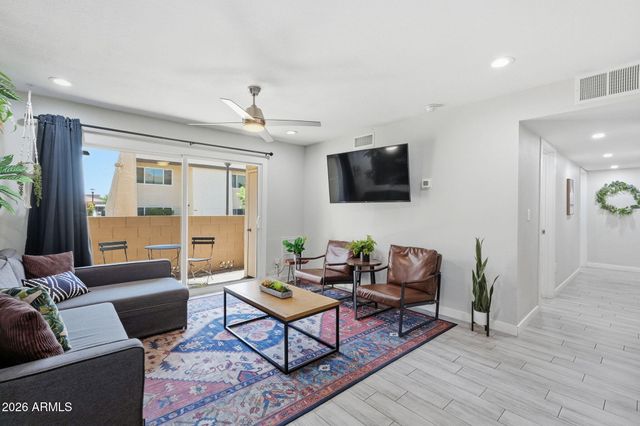 8055 E THOMAS Road H102, Scottsdale, AZ 85251