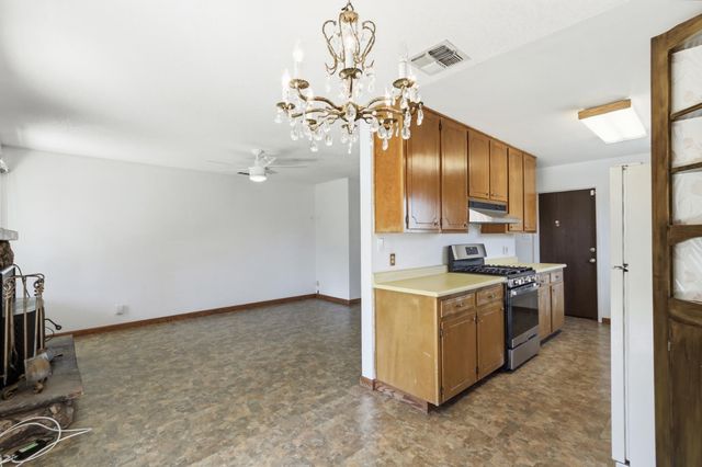 106 Perraud Dr, Folsom, CA 95630
