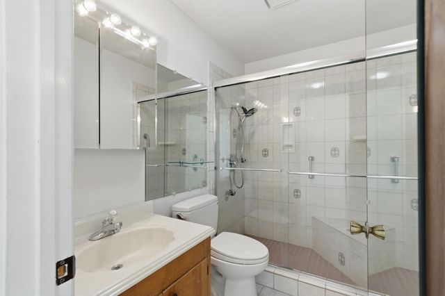 106 Perraud Dr, Folsom, CA 95630
