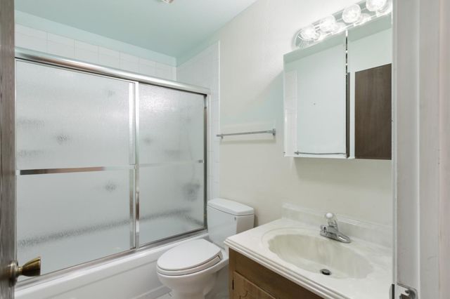 106 Perraud Dr, Folsom, CA 95630