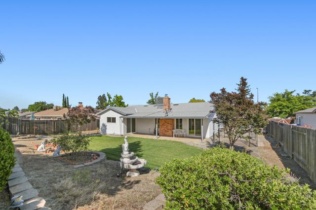 106 Perraud Dr, Folsom, CA 95630