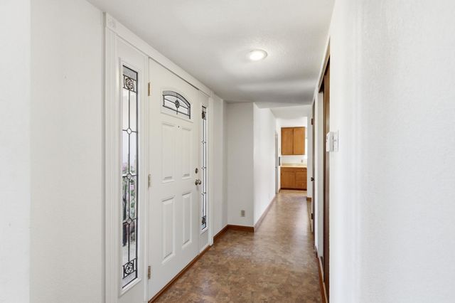 106 Perraud Dr, Folsom, CA 95630