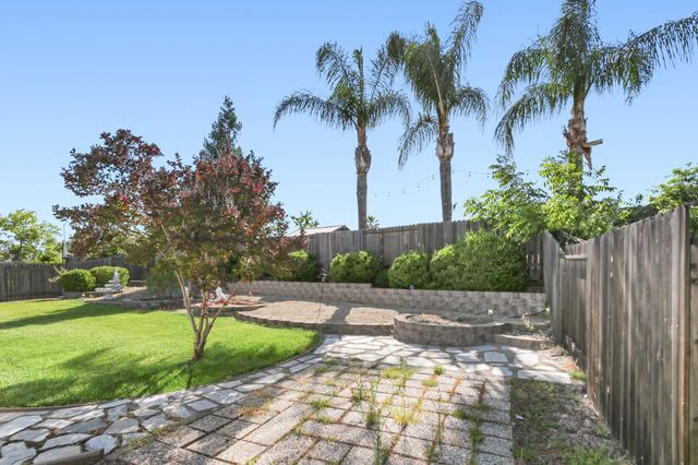 106 Perraud Dr, Folsom, CA 95630