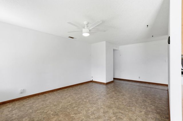 106 Perraud Dr, Folsom, CA 95630