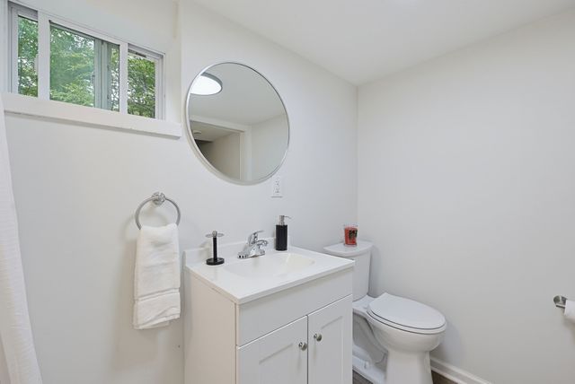 15 Yale Rd, Hopkinton, MA 01748