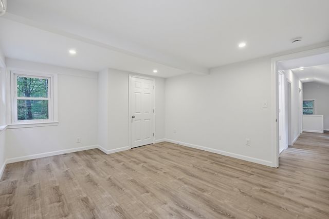 15 Yale Rd, Hopkinton, MA 01748
