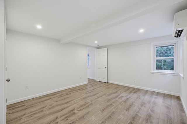15 Yale Rd, Hopkinton, MA 01748