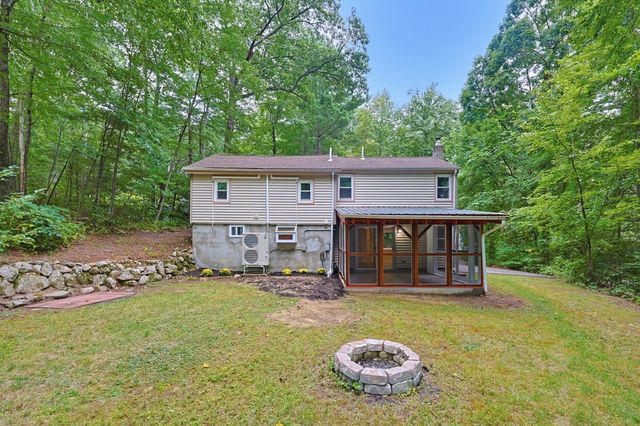 15 Yale Rd, Hopkinton, MA 01748