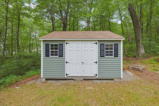 15 Yale Rd, Hopkinton, MA 01748