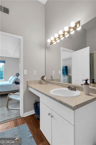 2180 Hidden Creek Dr, Decatur, GA 30035