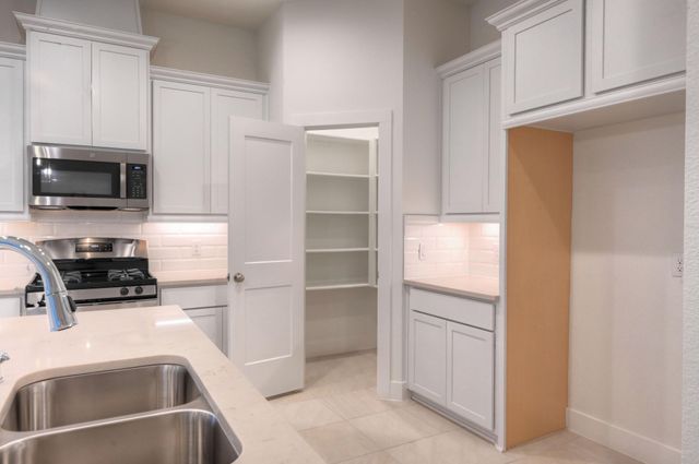 1535 Crystal Stream Drive, Missouri City, TX 77459