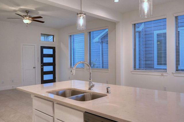 1535 Crystal Stream Drive, Missouri City, TX 77459