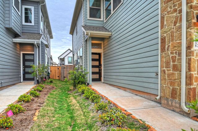 1535 Crystal Stream Drive, Missouri City, TX 77459