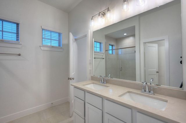 1535 Crystal Stream Drive, Missouri City, TX 77459